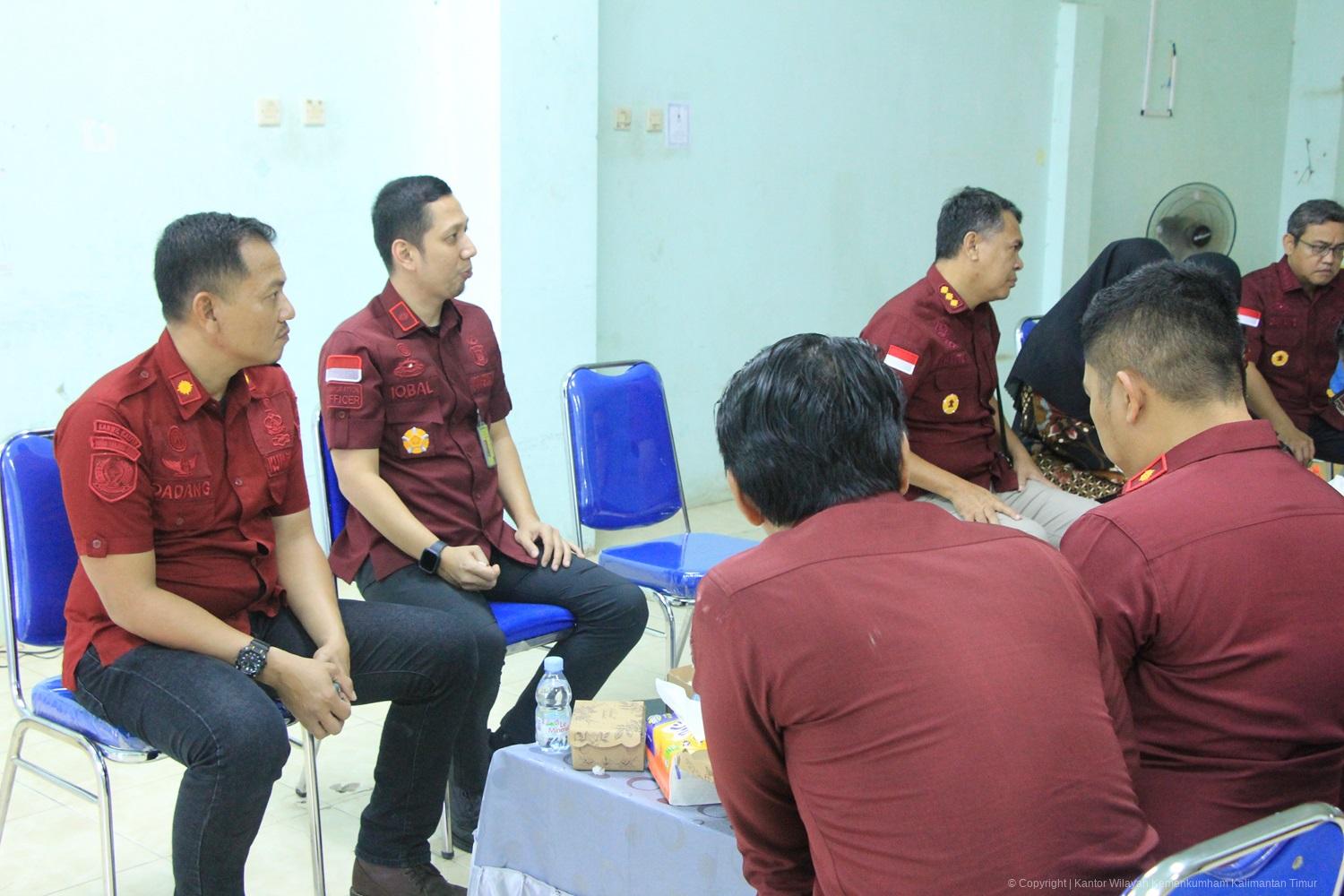 4. Rapat TL Kanwil Kaltara